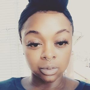 Meet your Posher, Nancy